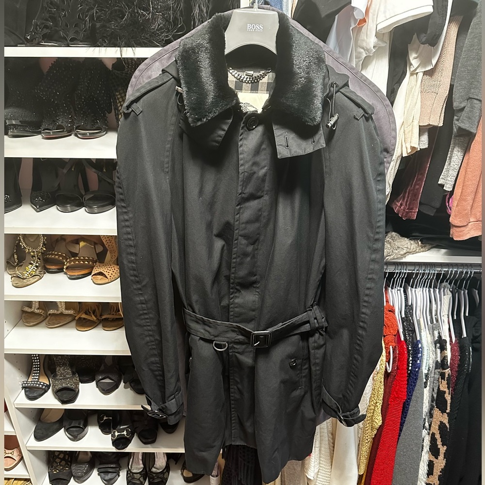 Men's BURBERRY Black Trench Coat Nova Check 56R.